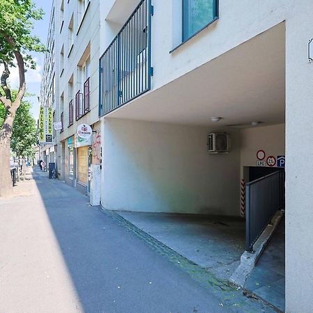 Apartament Adamick Place In City Centre With Free Parking Bratysława Zewnętrze zdjęcie